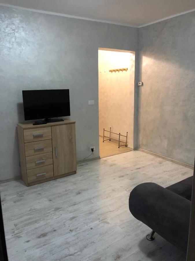 Dmi Apartment Iasi Buitenkant foto